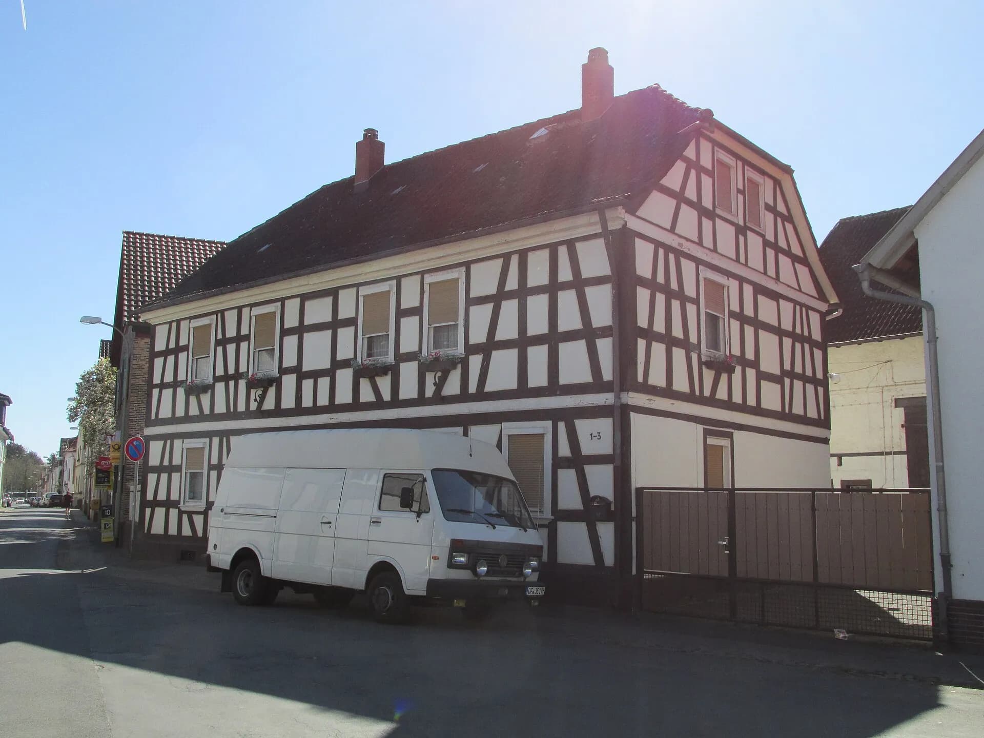 Fachwerkhaus Dörnigheimer Straße 1-3 in Offenbach-Rumpenheim