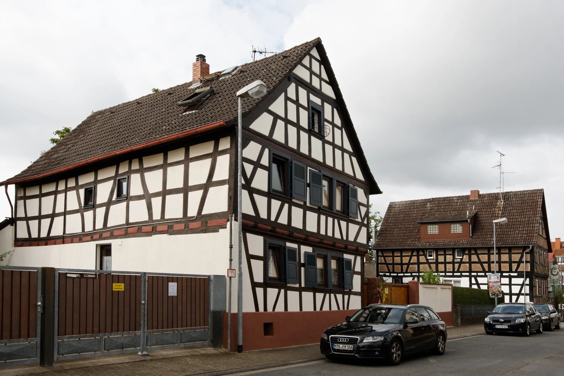 Fachwerkhäuser in der Ernst-Ludwig-Straße 83 und 79 in Egelsbach