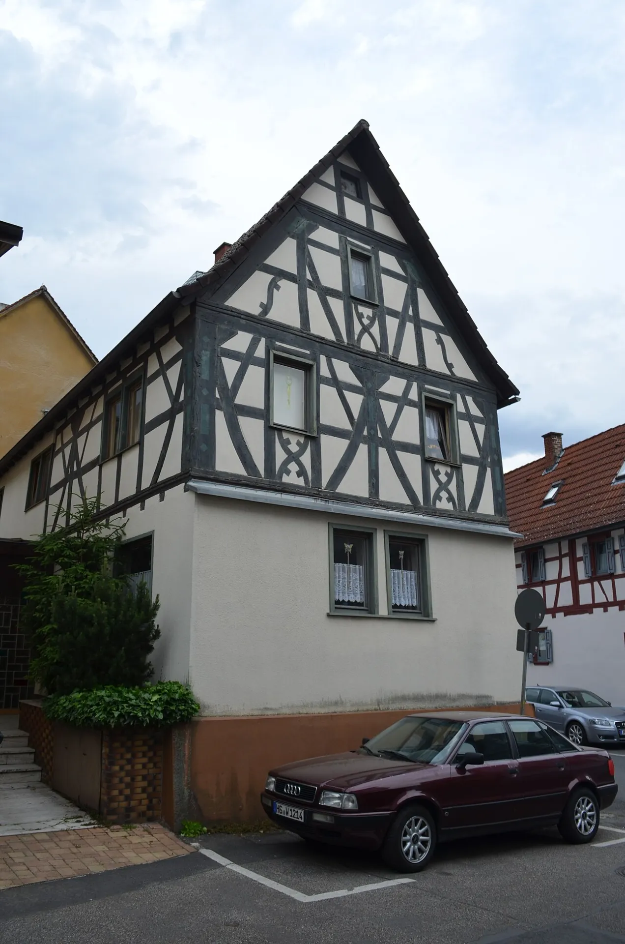 Giebelseite des Fachwerkhauses in der Fahrgasse 1 in Oberursel-Stierstadt