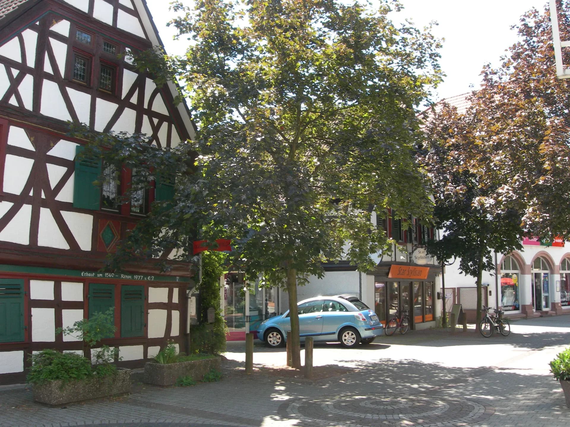 Fachwerkhaus von 1540 in der Fußgängerzone in Groß-Gerau