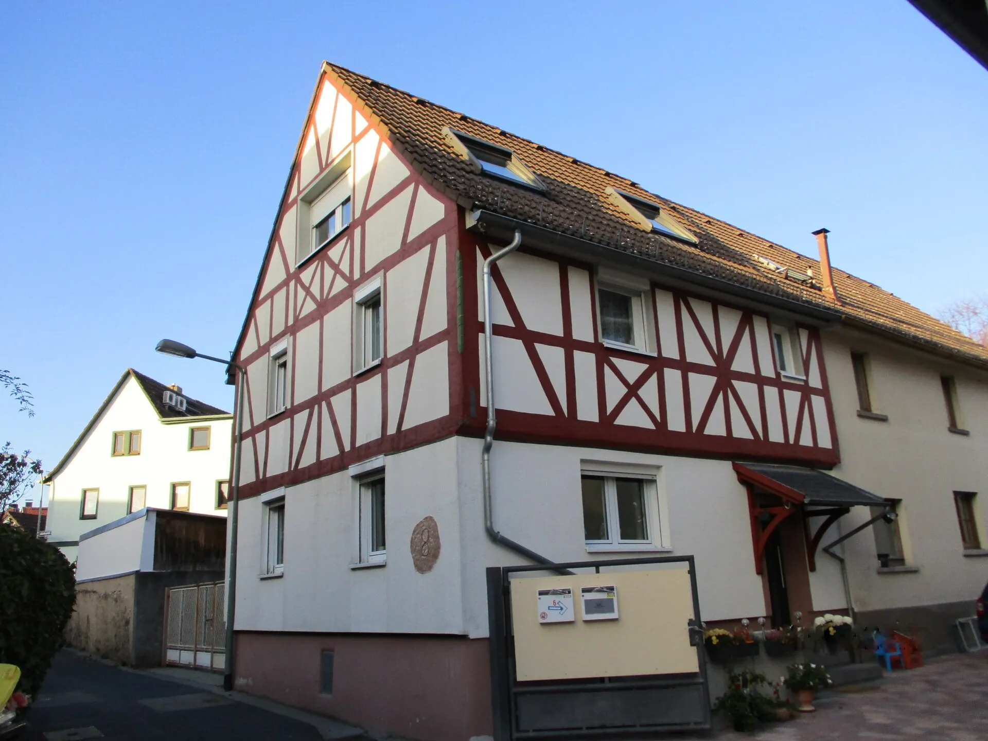Giebelseite eines Fachwerkhauses in Frankfurt Praunheim