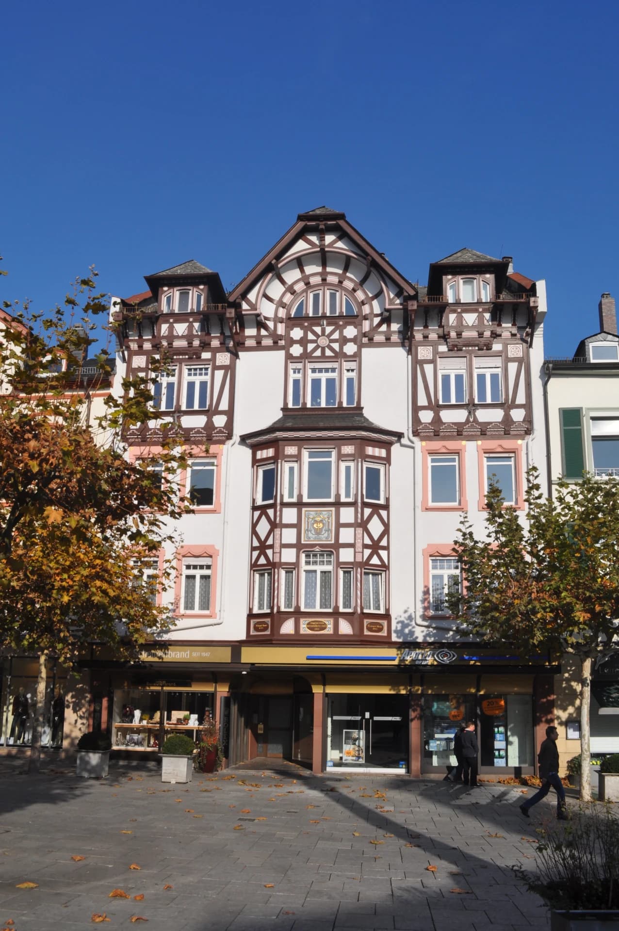 Verziertes Fachwerkhaus in der Louisenstraße in Bad Homburg