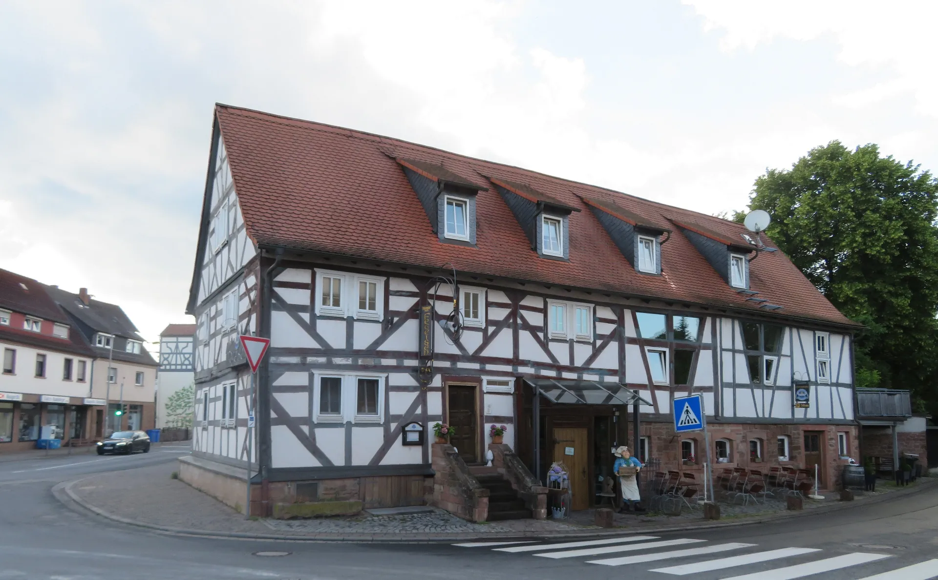 Großes Fachwerkhaus an der Marktstraße in Schöllkrippen