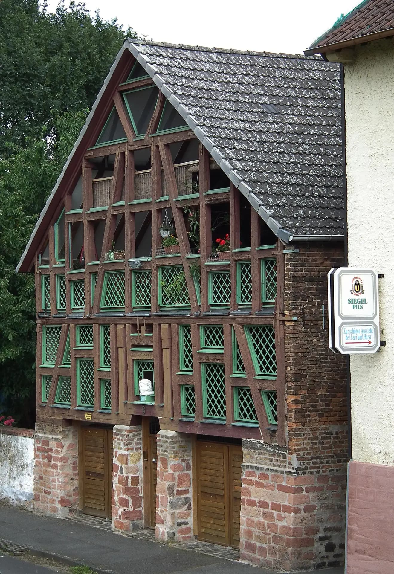 Historisches Fachwerkhaus nahe dem Main in Offenbach-Bürgel