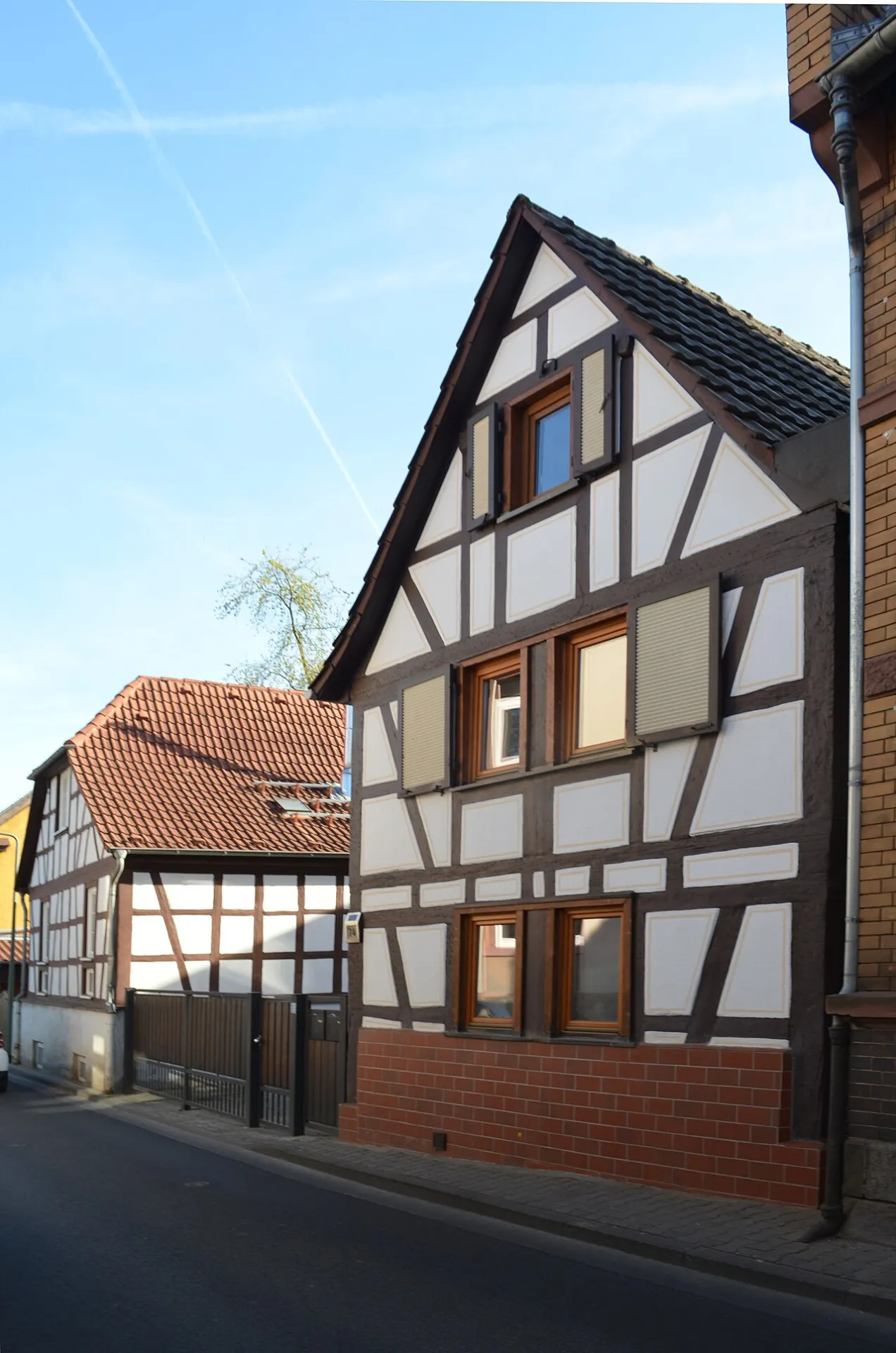 Fachwerkhaus Neuer Weg 74 in Frankfurt-Bergen-Enkheim