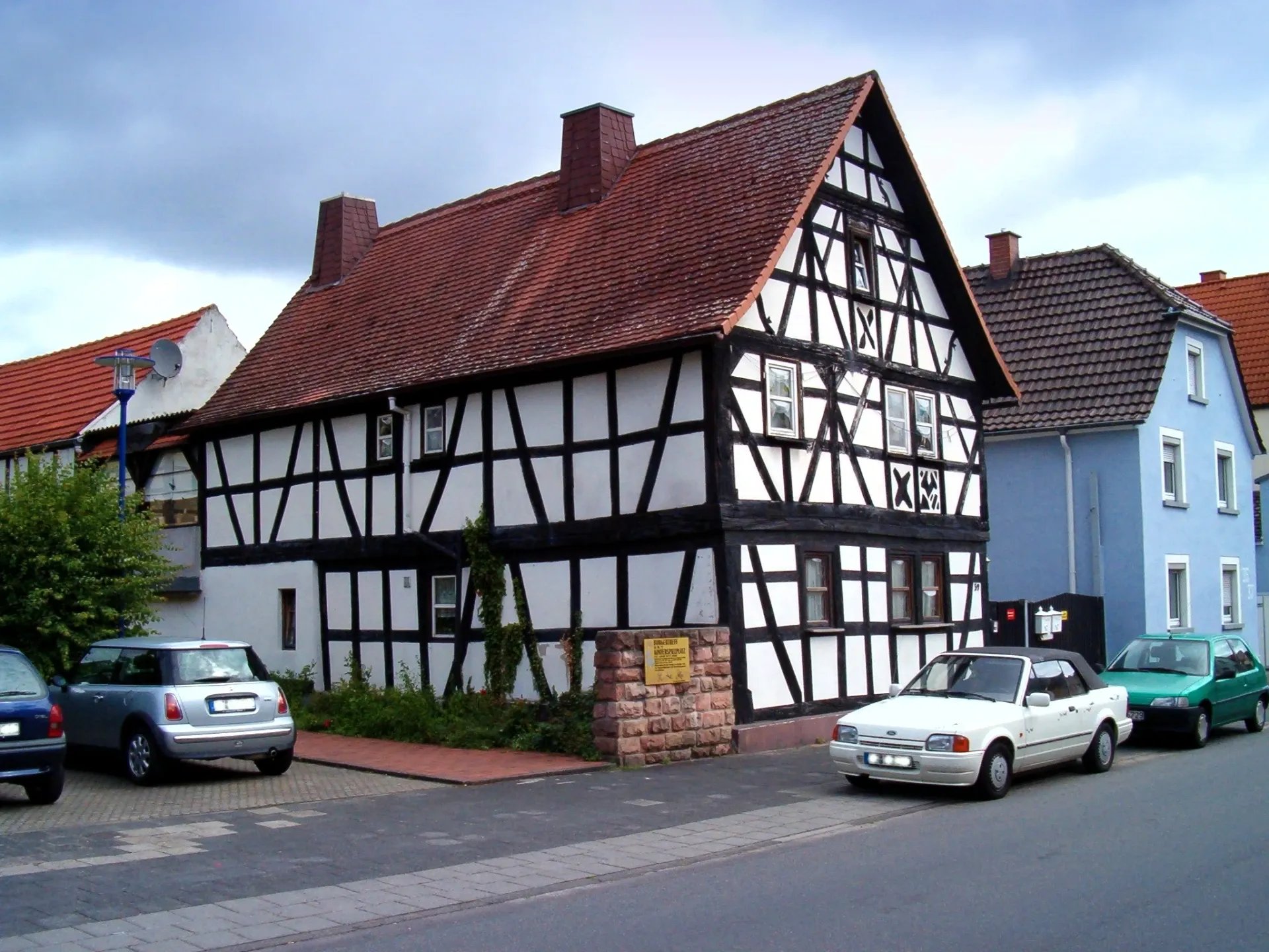 Historisches Fachwerkhaus an der Ober-Rodener Straße in Rodgau-Nieder-Roden