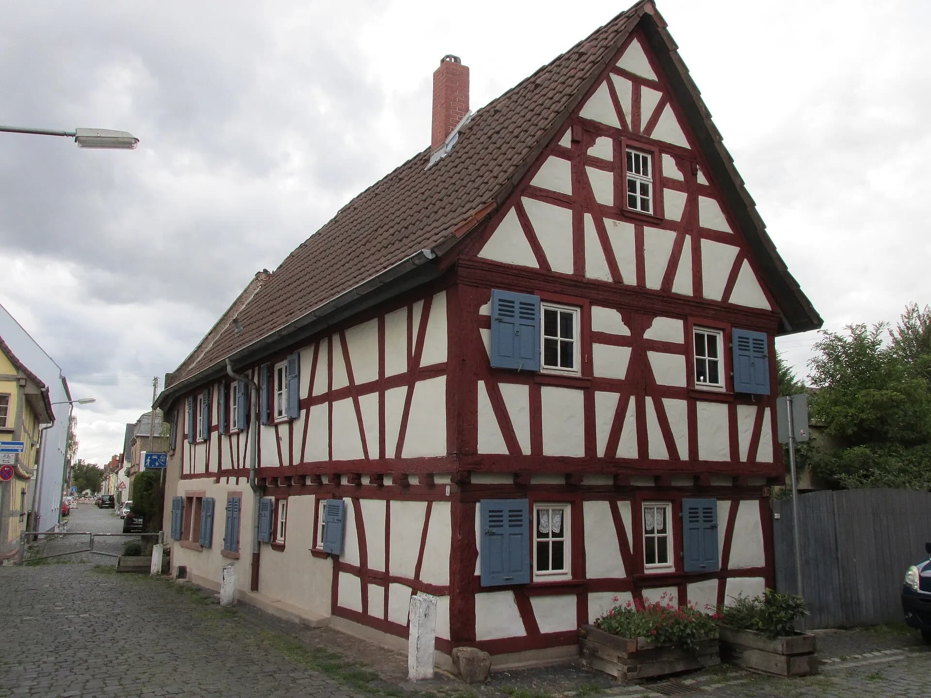Fachwerkhaus Vierhäusergasse 10 in Frankfurt Schwanheim