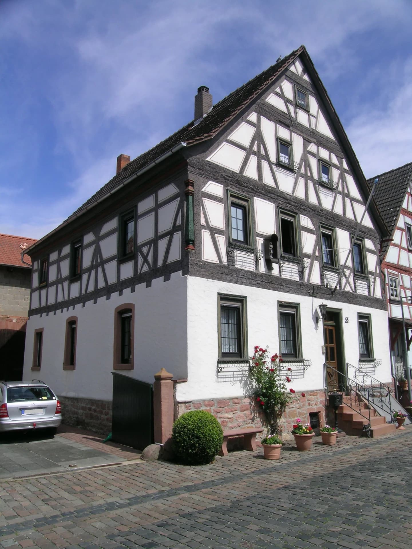 Denkmalgeschütztes Fachwerkhaus in der Rathausstraße in Wörth am Main