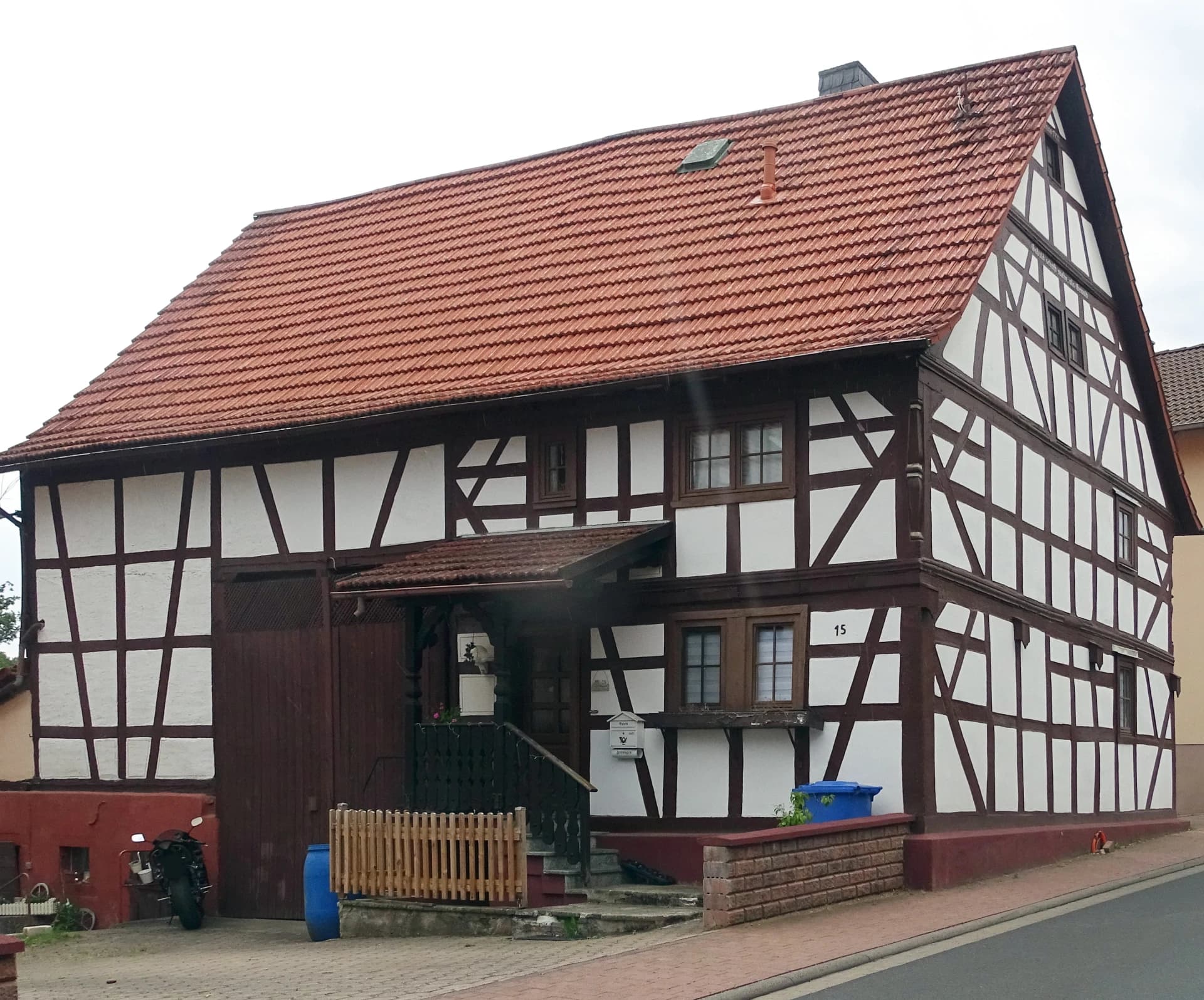 Historisches Fachwerkhaus in der Krombacher Straße in Blankenbach
