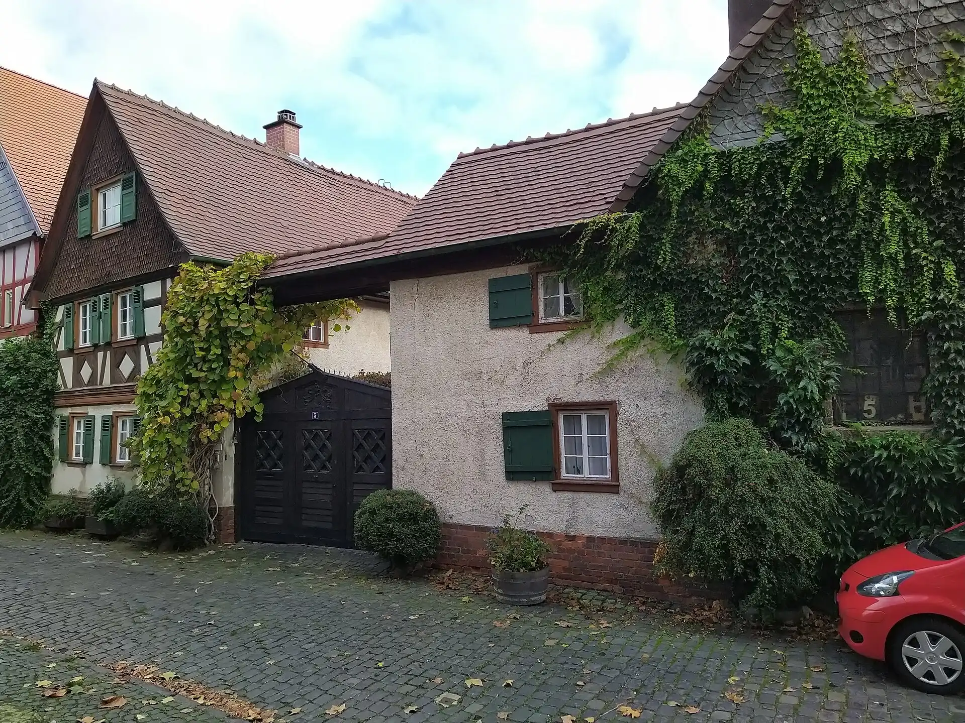 Fachwerkhof Wagengasse 5 in Frankfurt-Unterliederbach