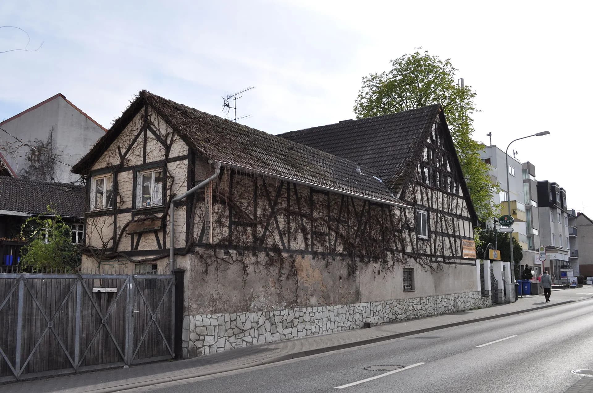 Fachwerkscheune an der Hauptstraße in Eschborn