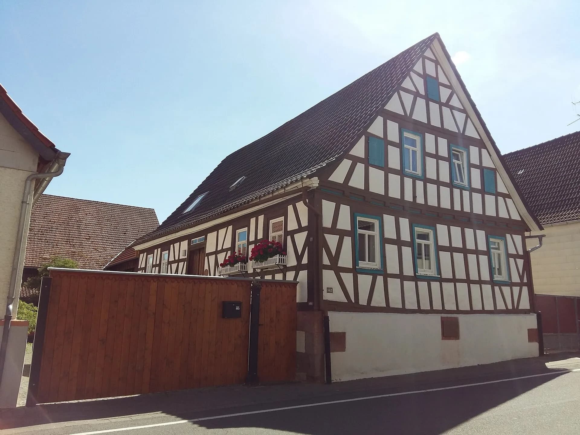 Fachwerkhaus an der Pragelatostraße 20 in Ober-Ramstadt-Wembach