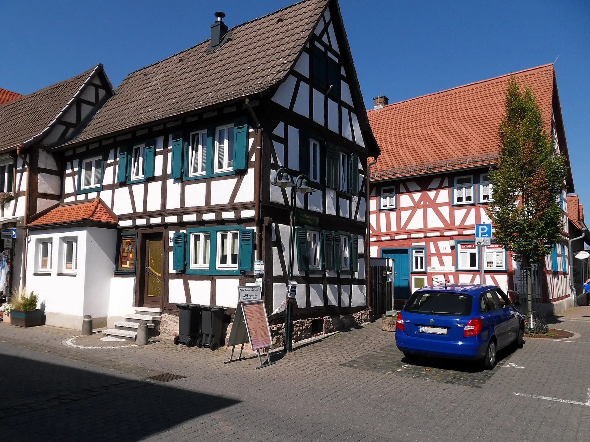 Fachwerkzeile Fahrgasse 26 und 28 in Dreieich-Dreieichenhain