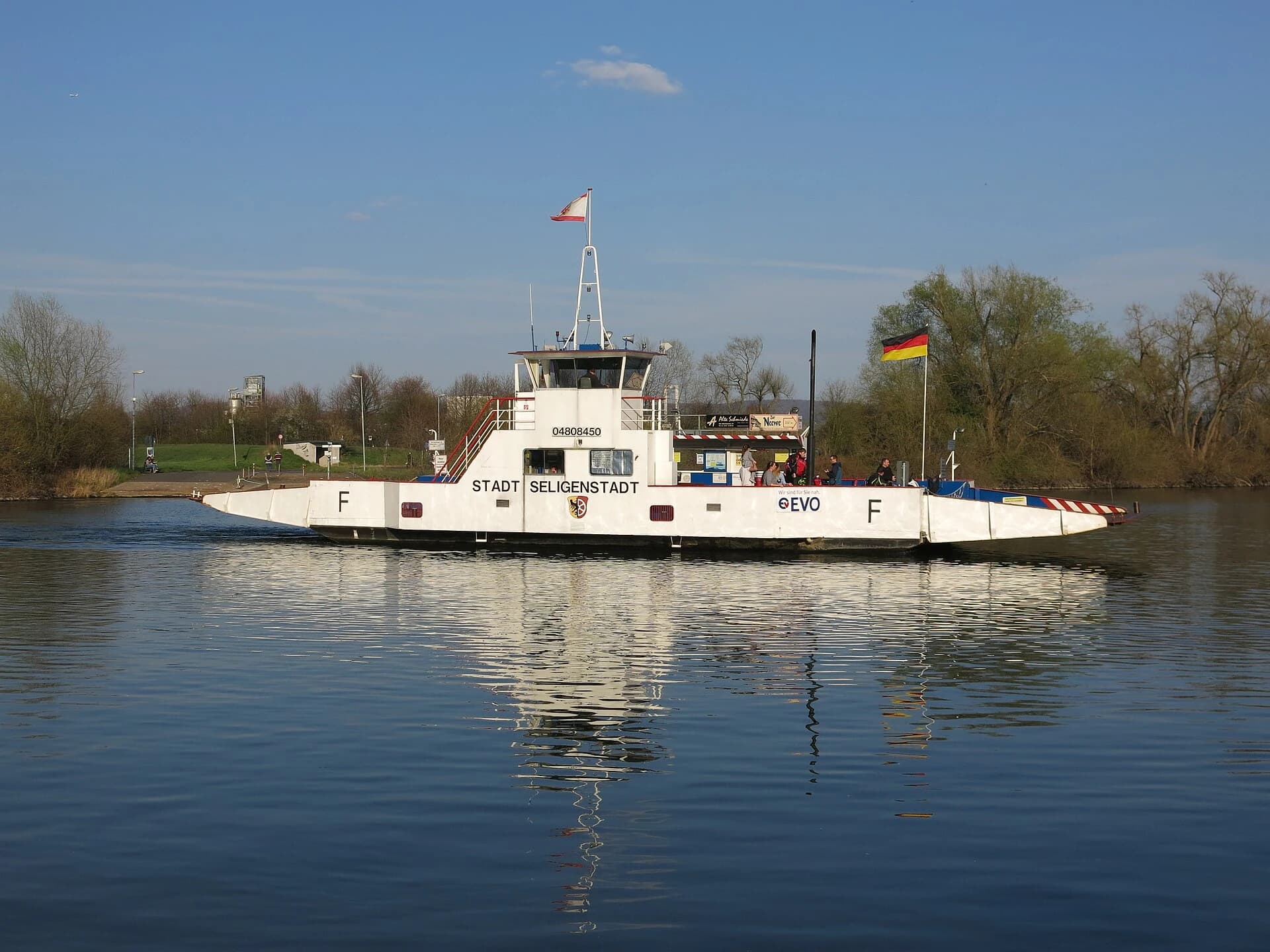 Mainfähre bei Seligenstadt