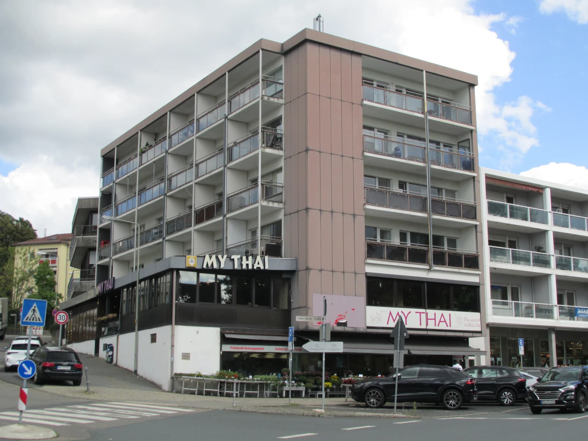 Wohn- und Geschäftshaus an der Falkensteiner Straße in Königstein