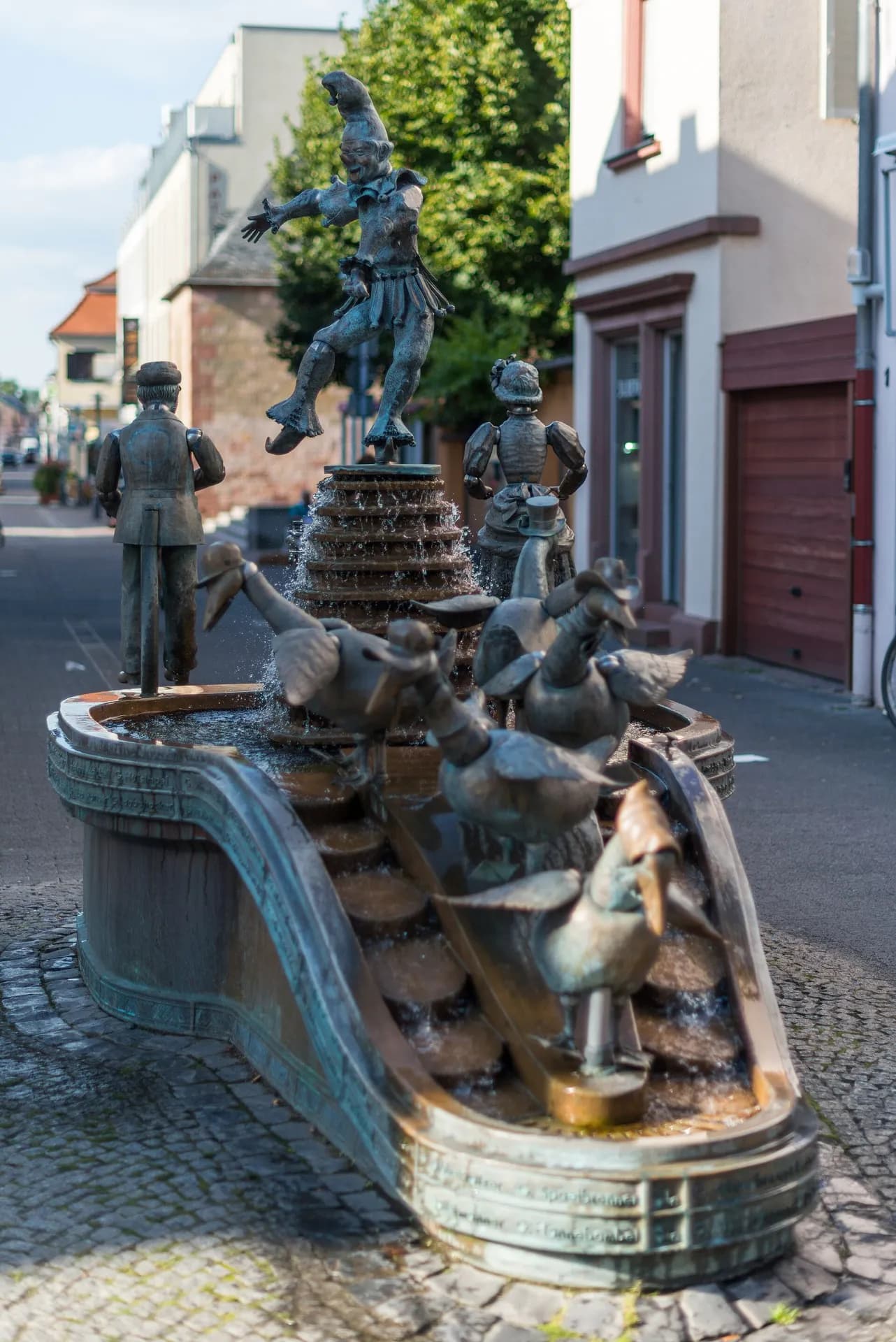 Figurengruppe des Fastnachtsbrunnens in Dieburg