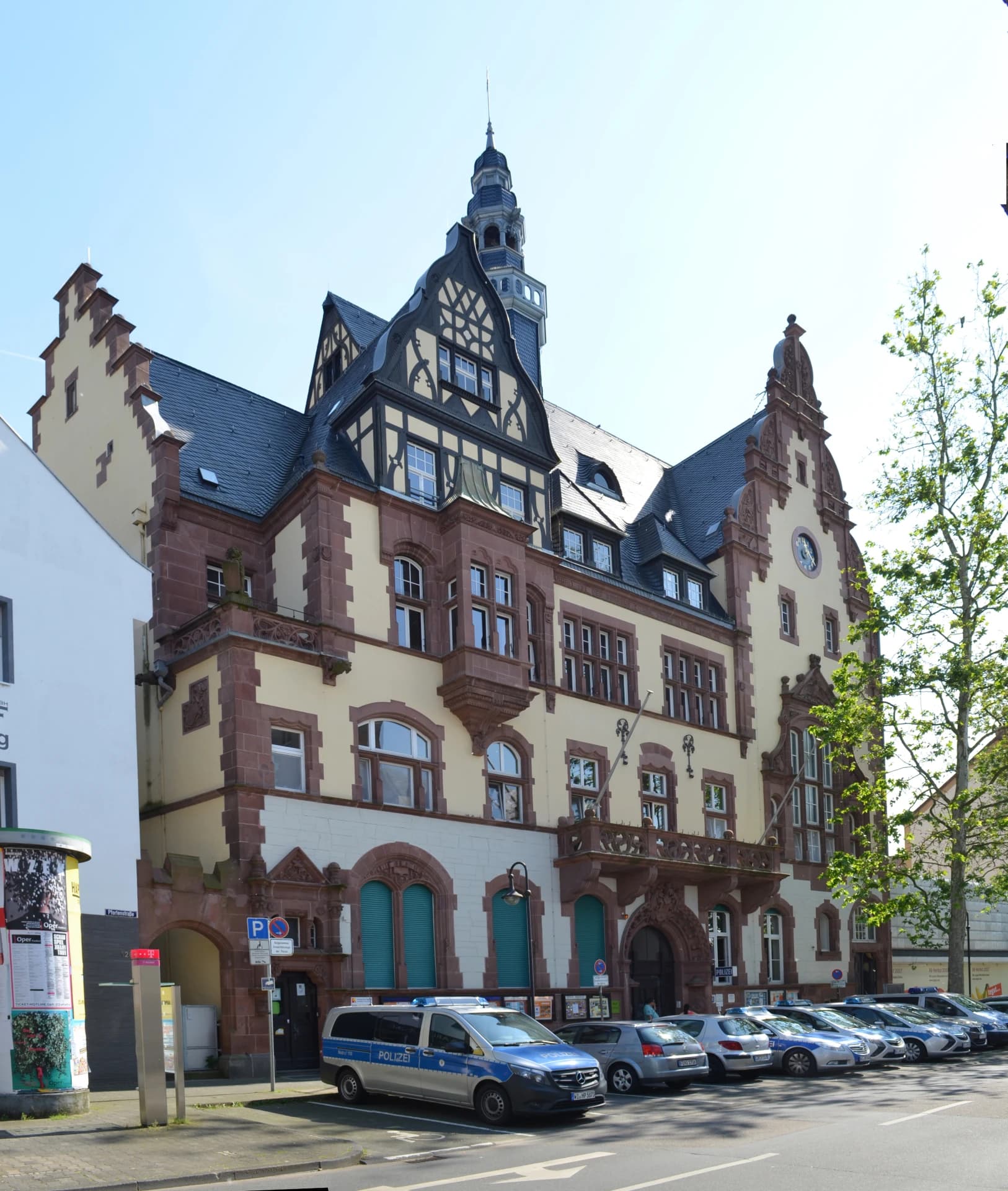 Rathaus in Frankfurt Fechenheim