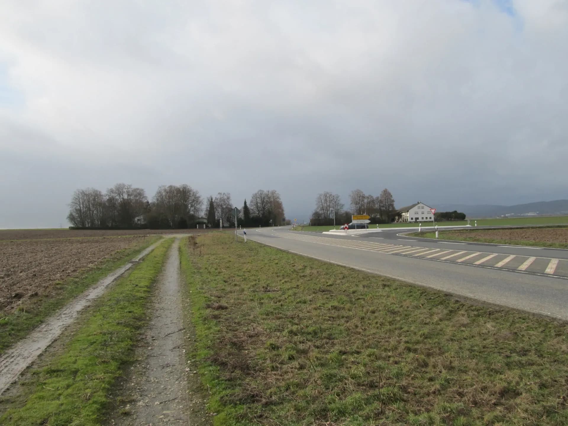 Feldflur am Ortsrand von Petterweil, Karben