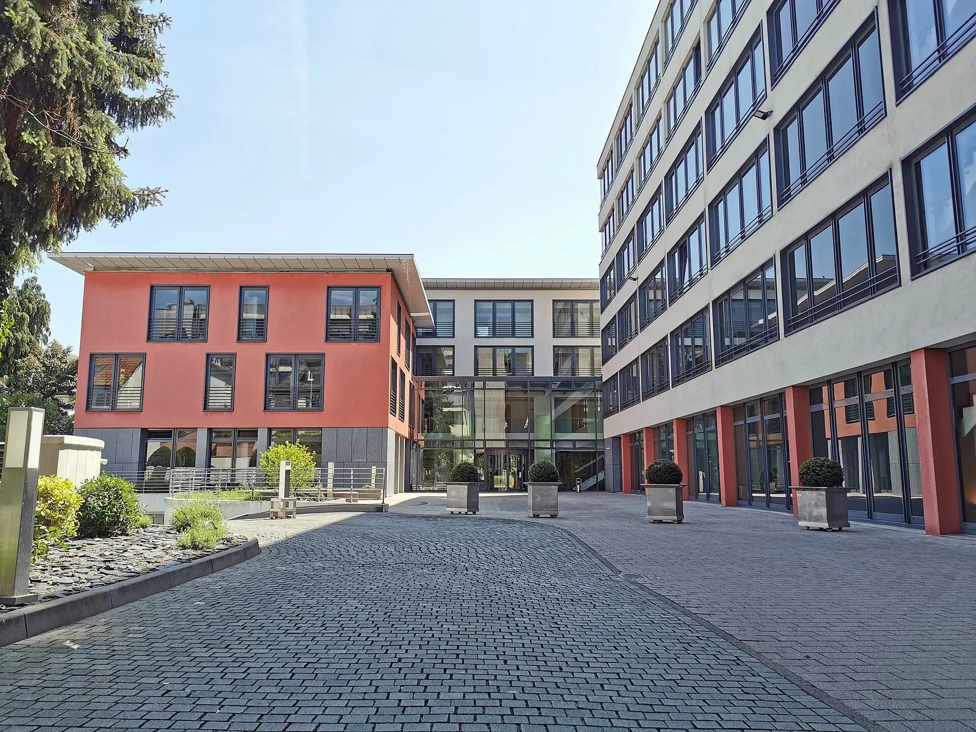 Bürokomplex der FERI-Hauptverwaltung in Bad Homburg