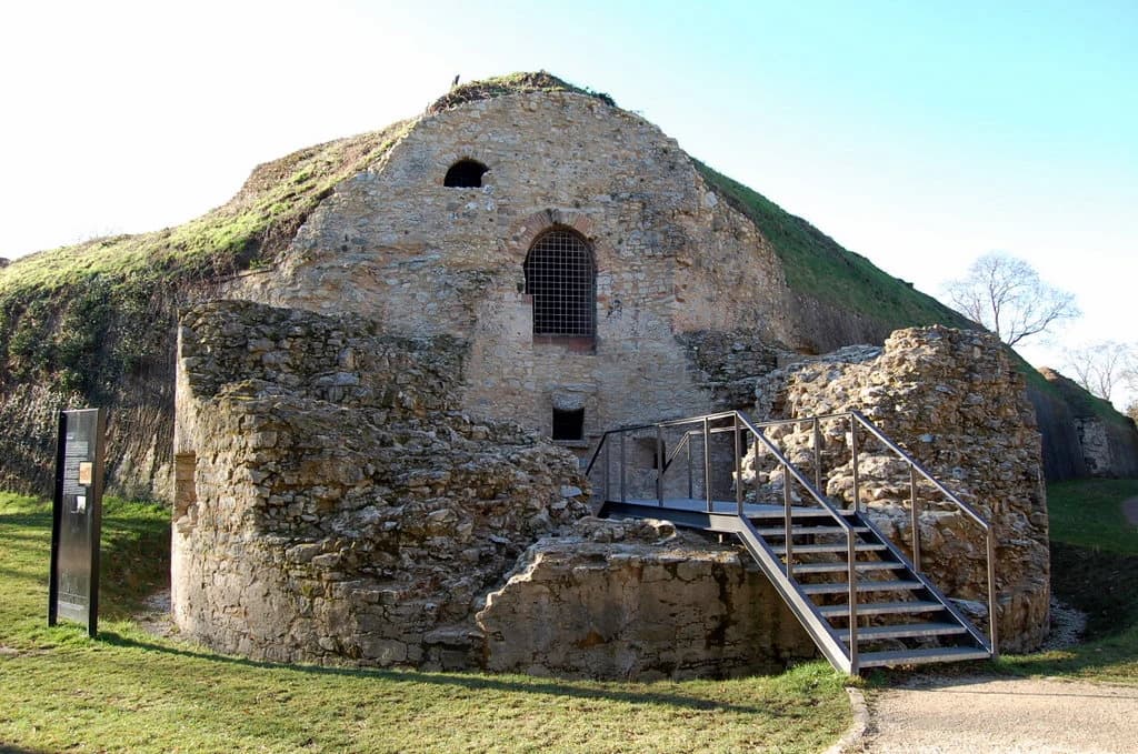 Ostrondell der Festung Rüsselsheim