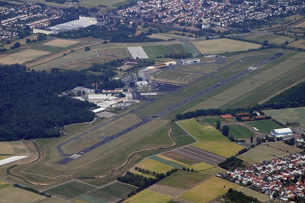 Flugplatz Frankfurt-Egelsbach aus der Luft