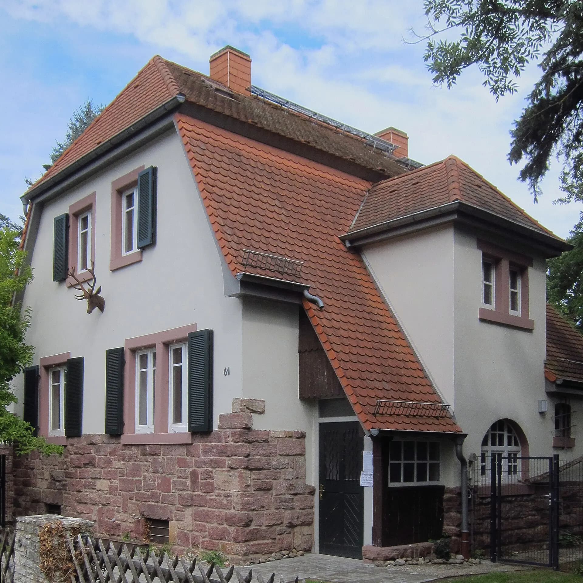 Forsthaus in Langen von Westen