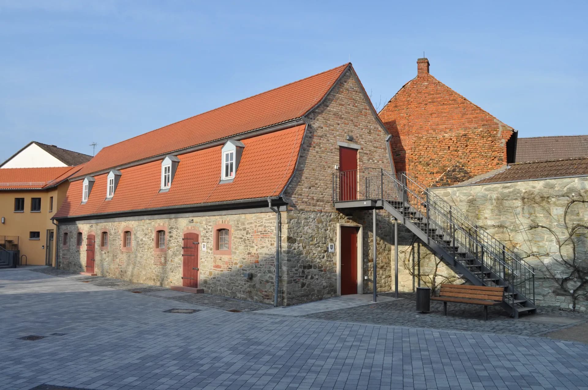 Nebengebäude des Frankfurter Hofs in Sulzbach (Taunus)