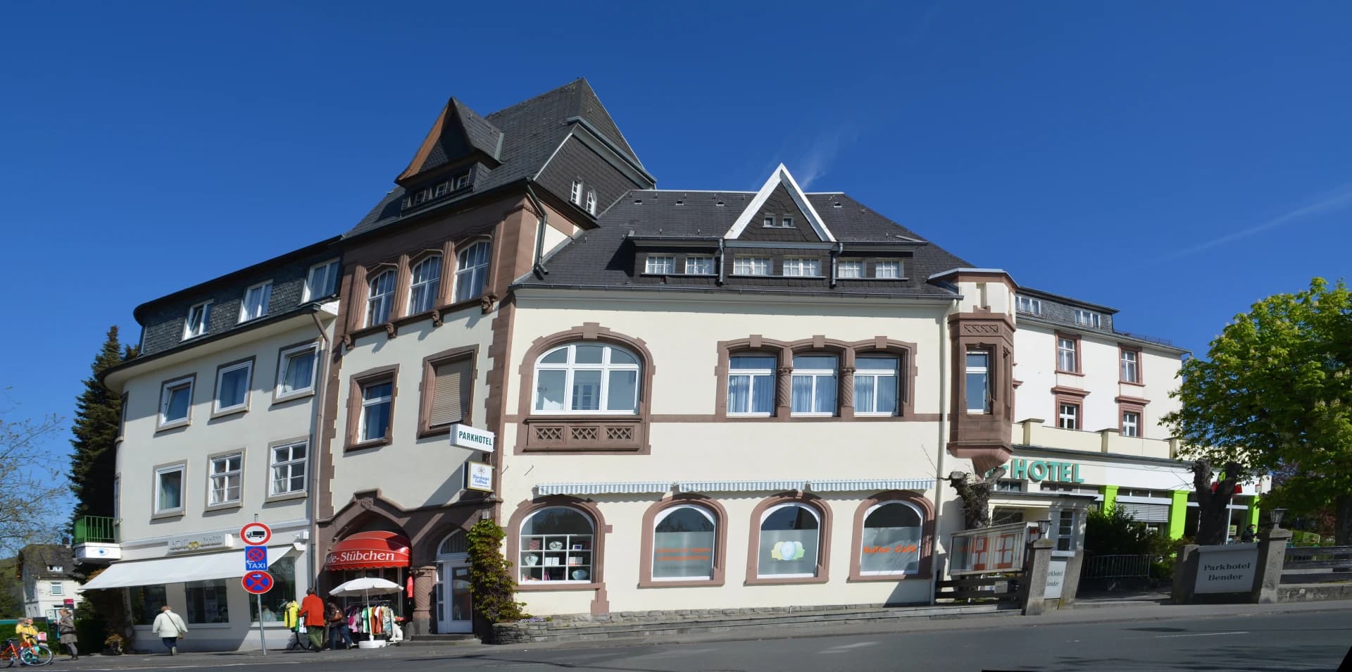 Eckhaus an der Frankfurter Straße in Königstein im Taunus