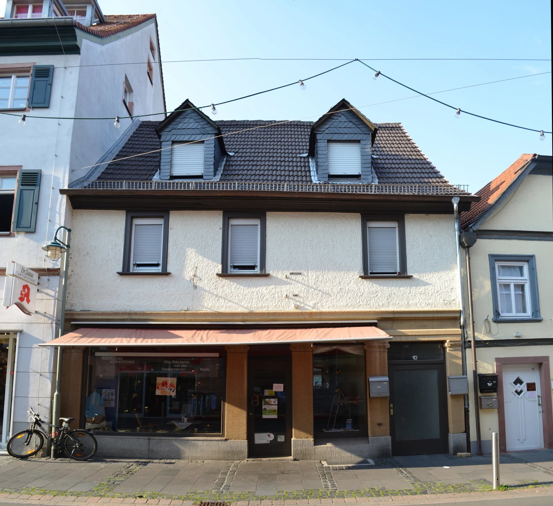 Wohn- und Geschäftshaus in der Frankfurter Straße 10 in Hochheim am Main