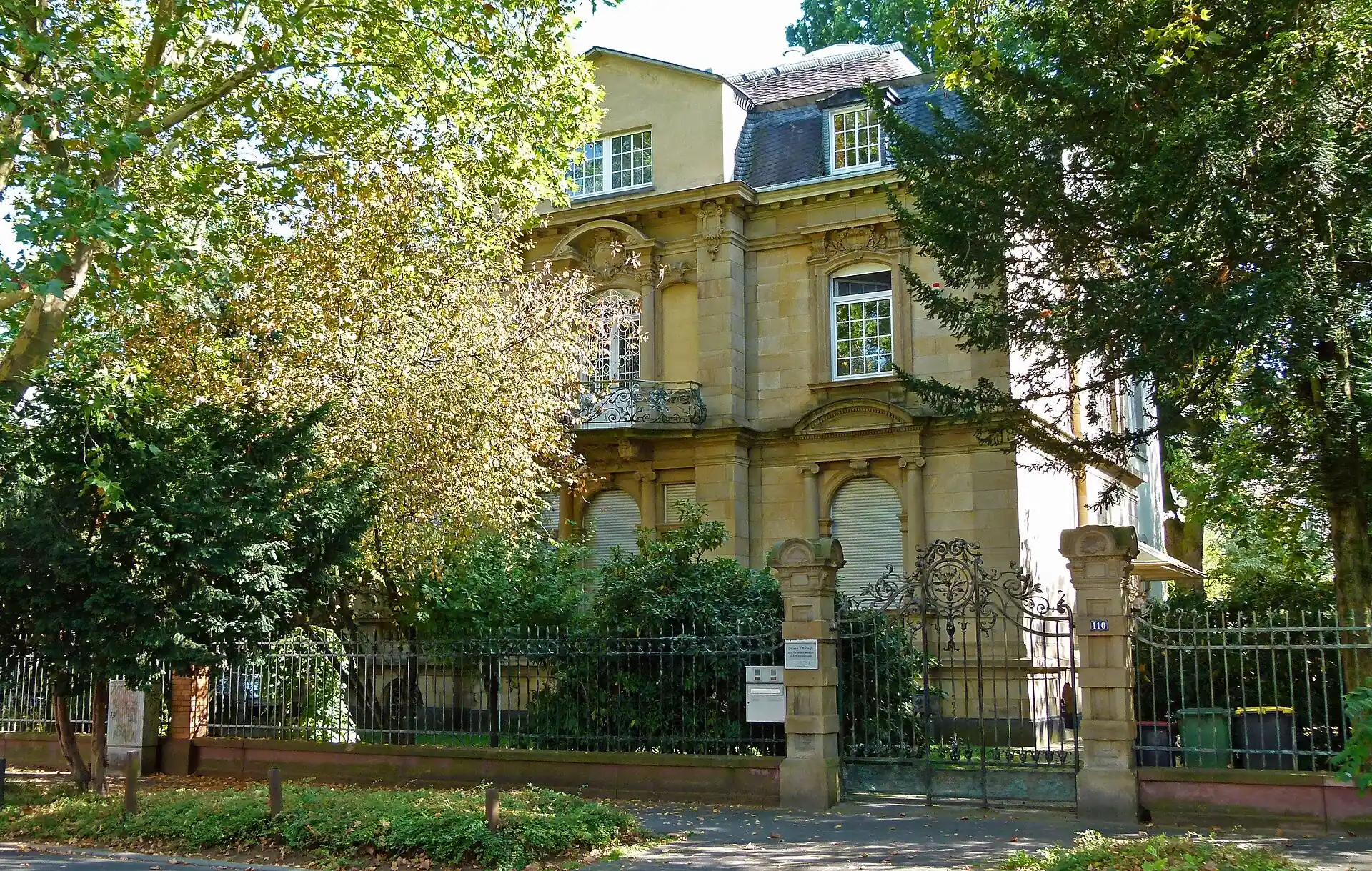 Villa Frankfurter Straße 110 in Offenbach-Westend