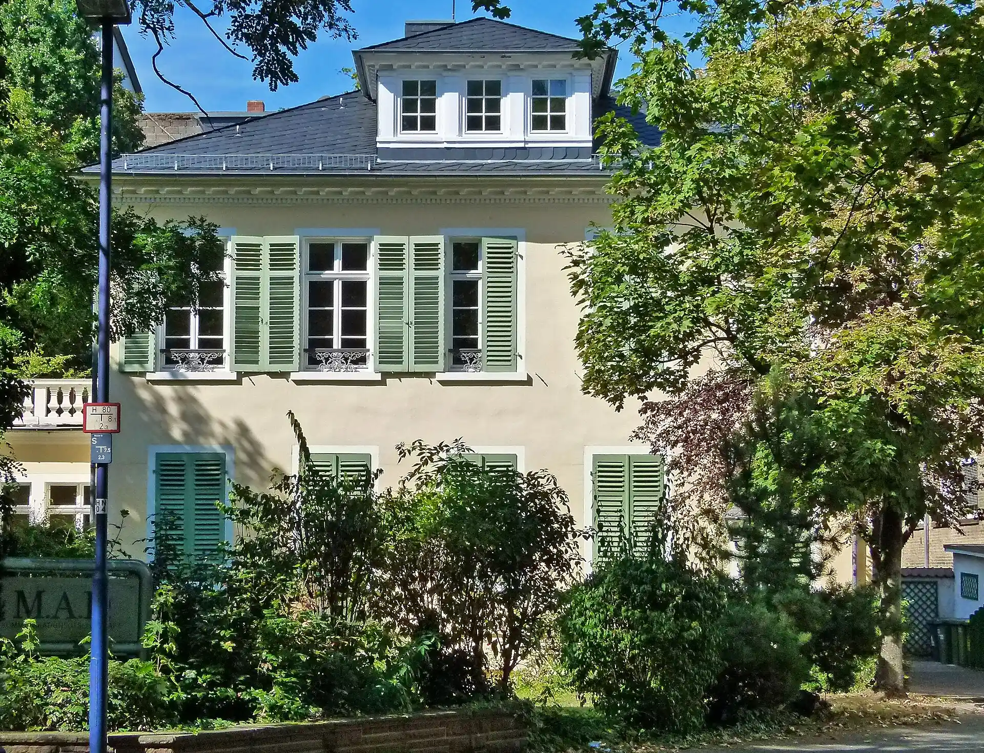 Villa Frankfurter Straße 121 in Offenbach-Westend