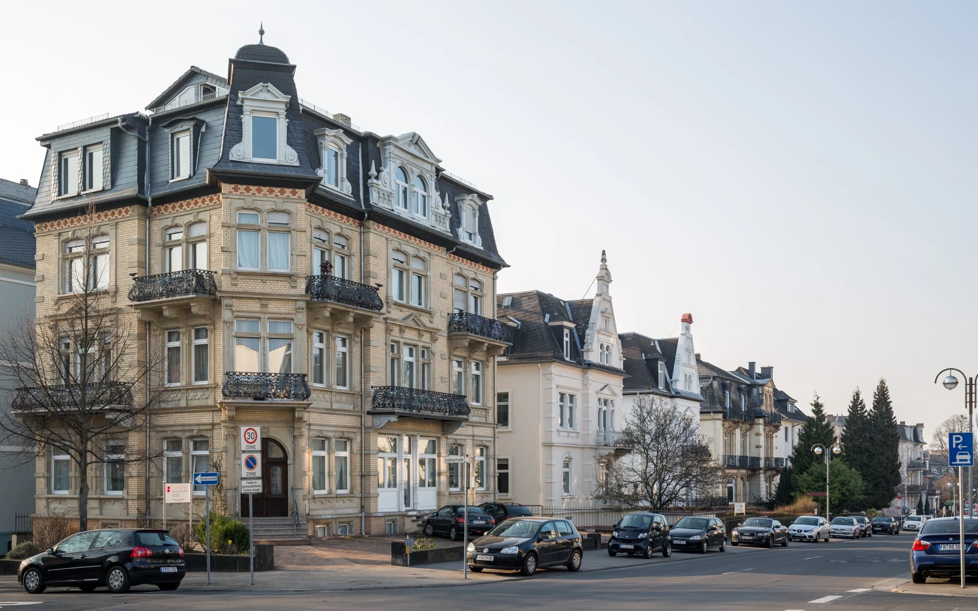 Gründerzeit-Häuserzeile in der Frankfurter Straße 24 bis 30 in Bad Nauheim