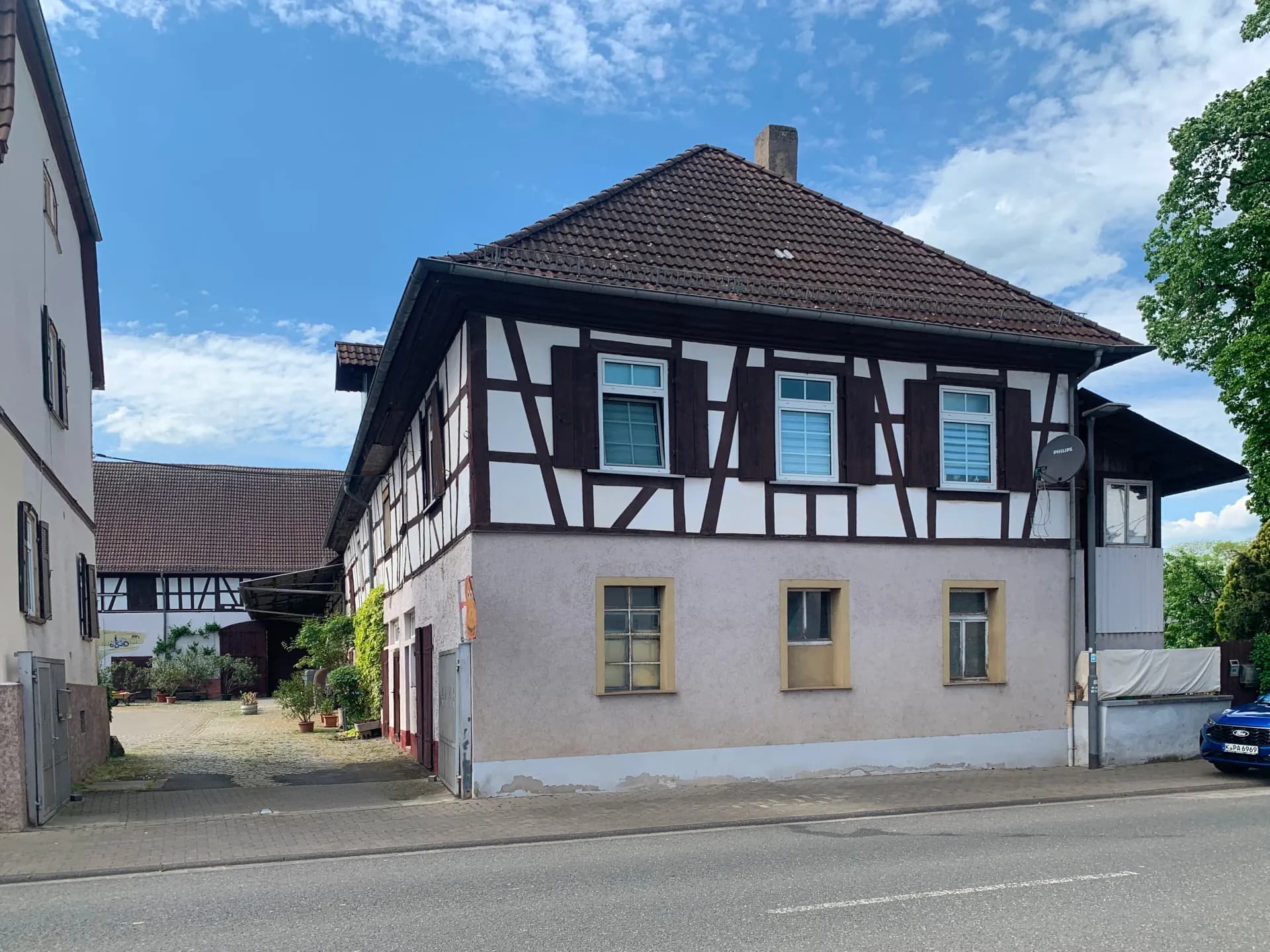 Fachwerkgiebel der Frankfurter Straße 9 in Nieder-Wöllstadt