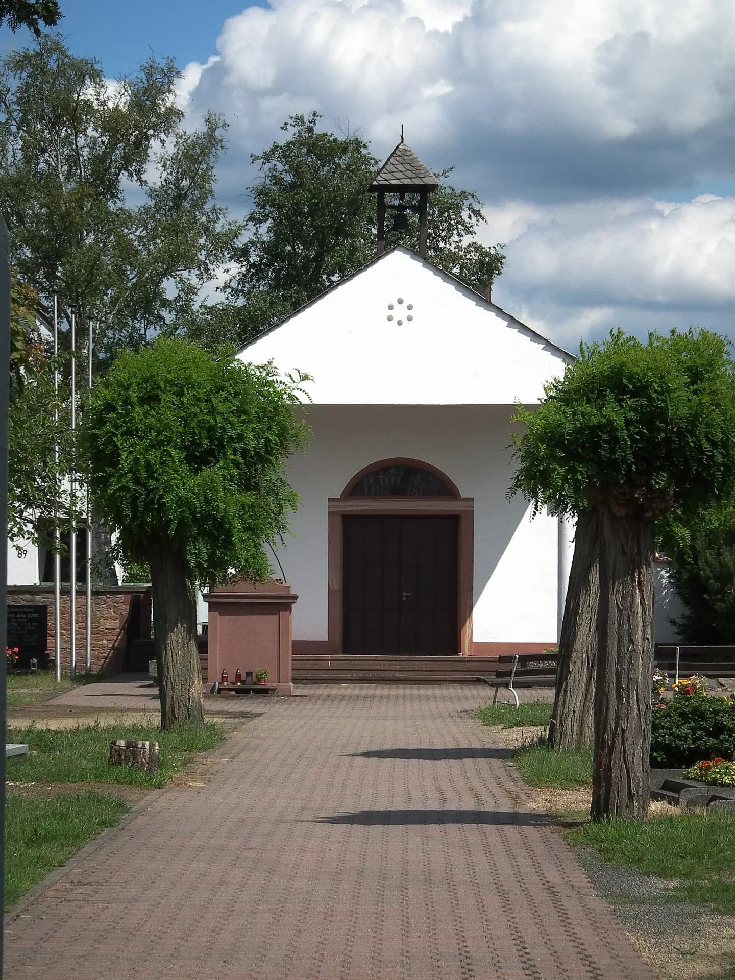 Friedhofskapelle auf dem Waldfriedhof in Rodgau-Jügesheim