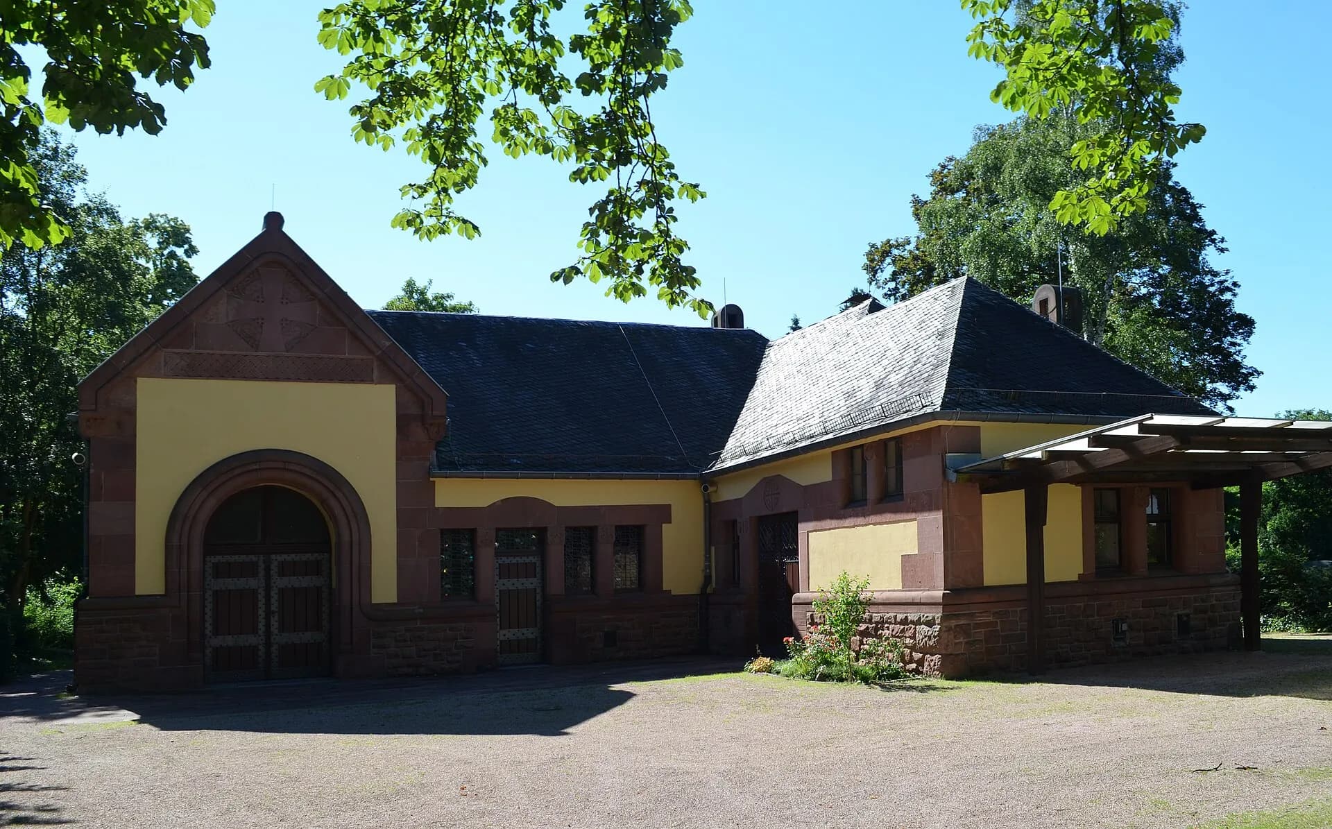 Friedhofskapelle in Frankfurt Niederrad