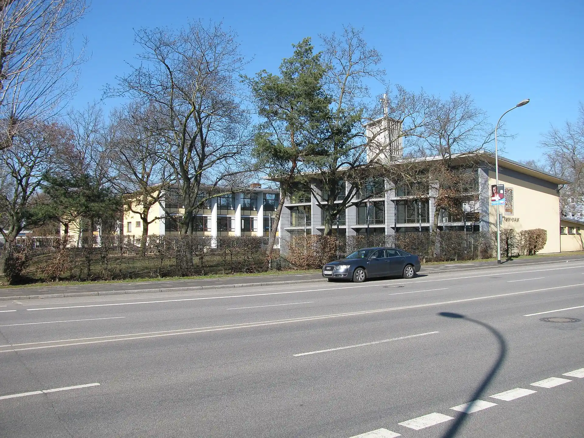 Friedrich-Ebert-Schule in Offenbach von der Straßenseite