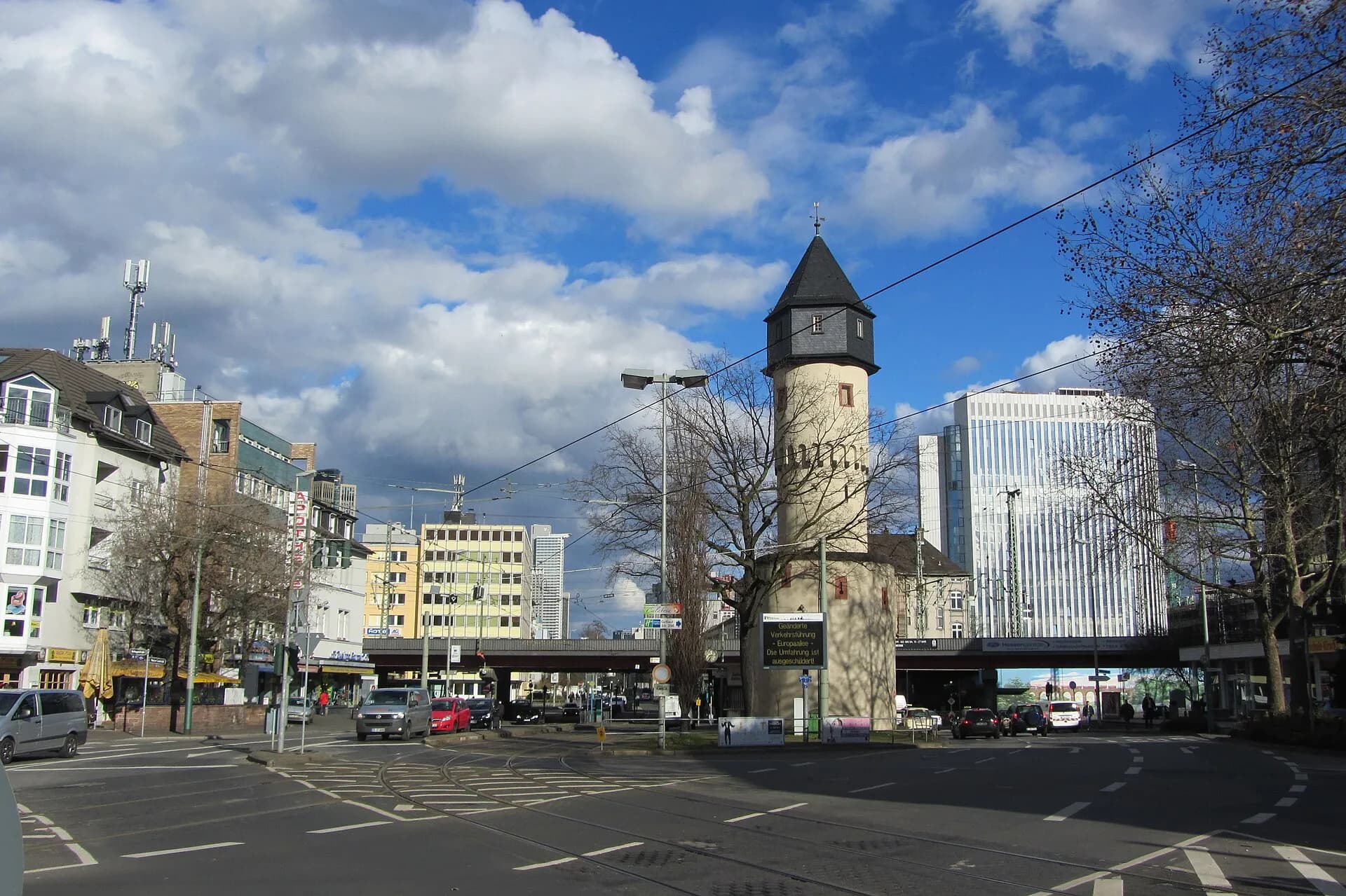 Galluswarte an der Mainzer Landstraße im Frankfurter Gallus