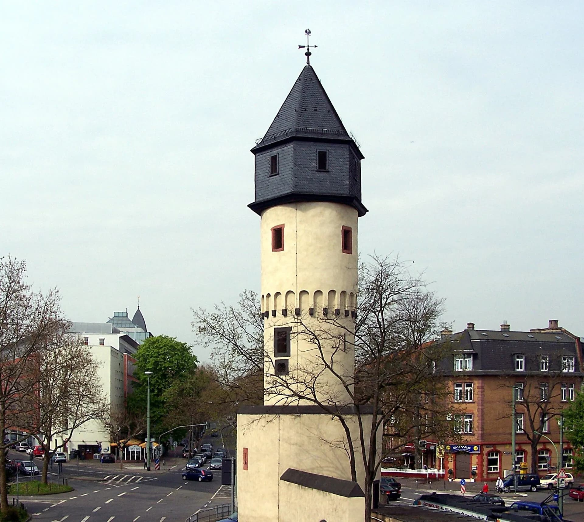 Galluswarte im Frankfurter Gallus aus erhöhter Perspektive