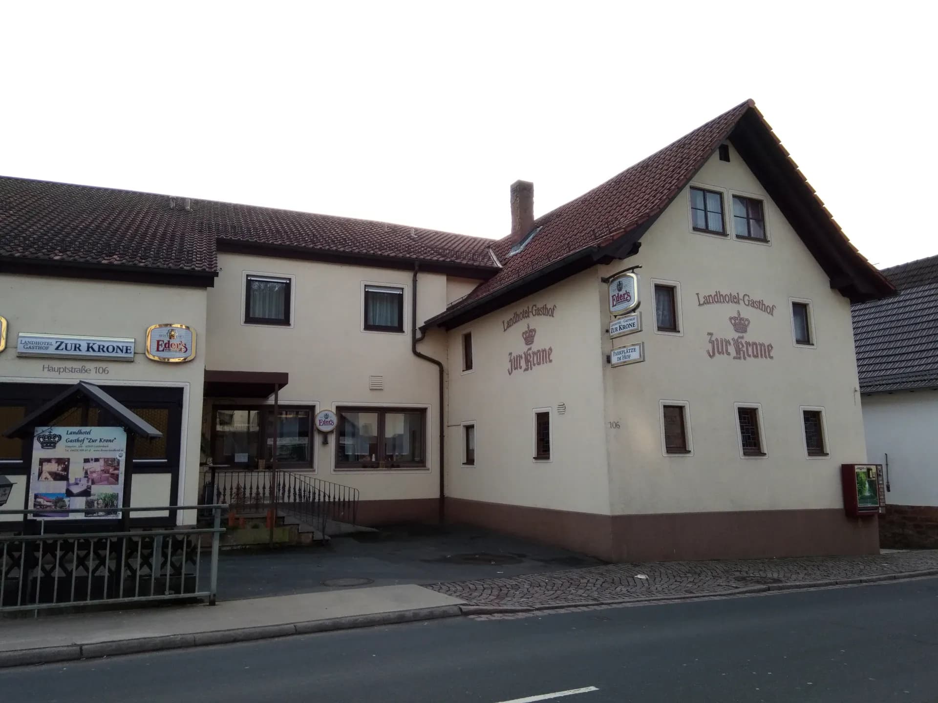 Landhotel-Gasthof Zur Krone an der Hauptstraße in Leidersbach