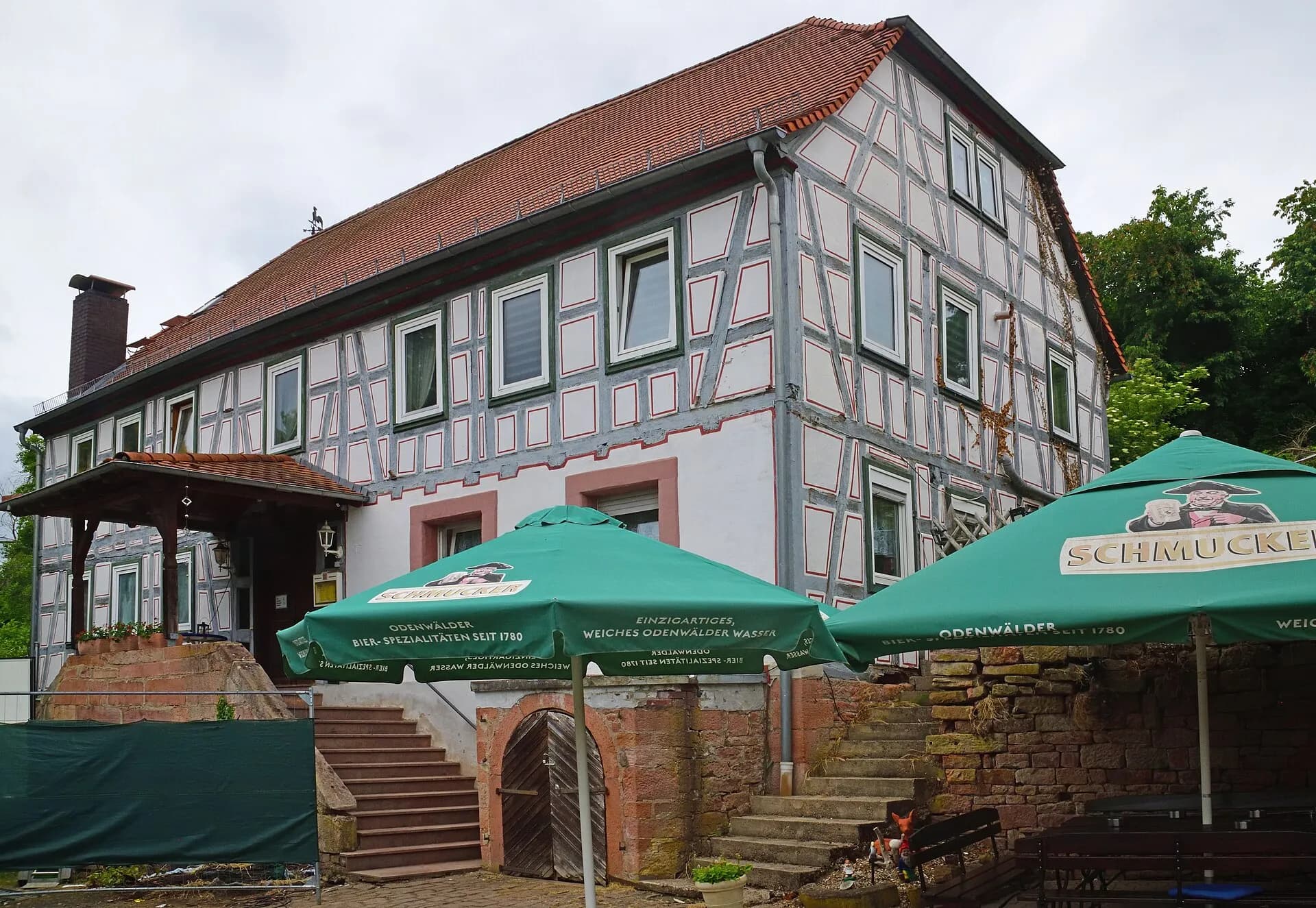 Gasthaus in der Neustädter Straße im Ortsteil Lützel-Wiebelsbach in Lützelbach