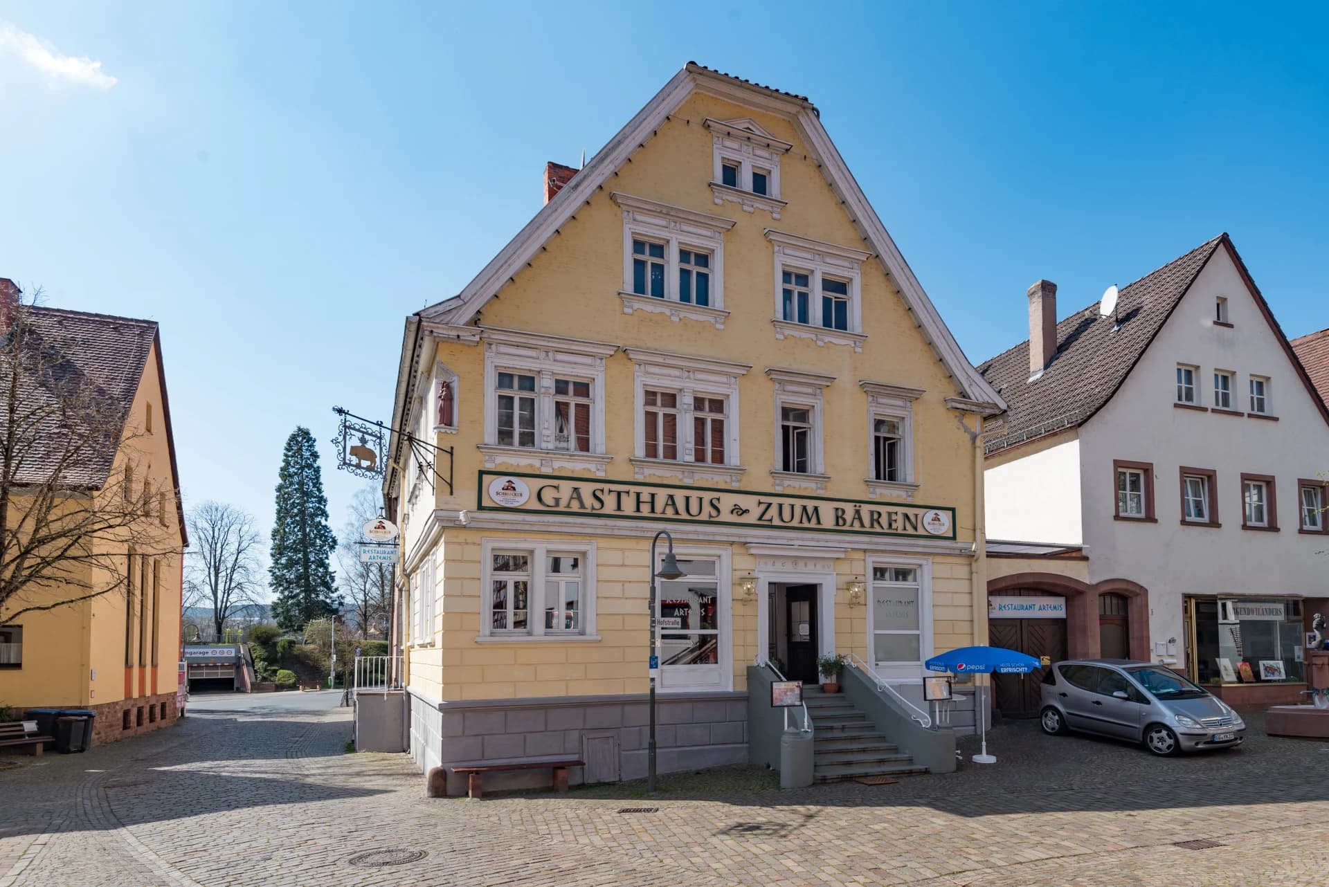 Gasthaus Zum Bären an der Hofstraße in Klingenberg am Main