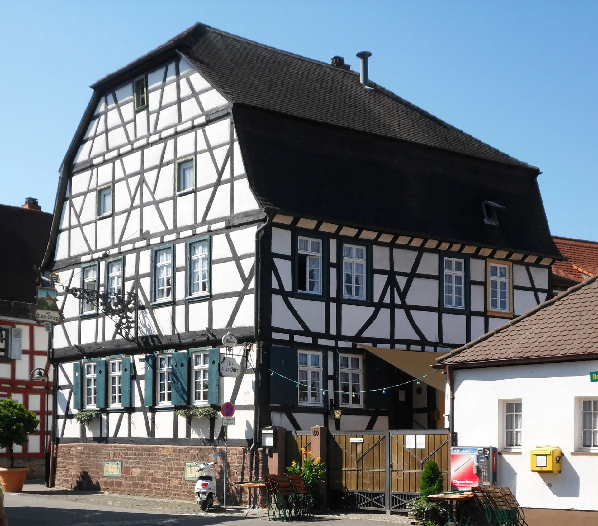 Gasthaus Zur Alten Burg an der Fahrgasse in Dreieich-Dreieichenhain