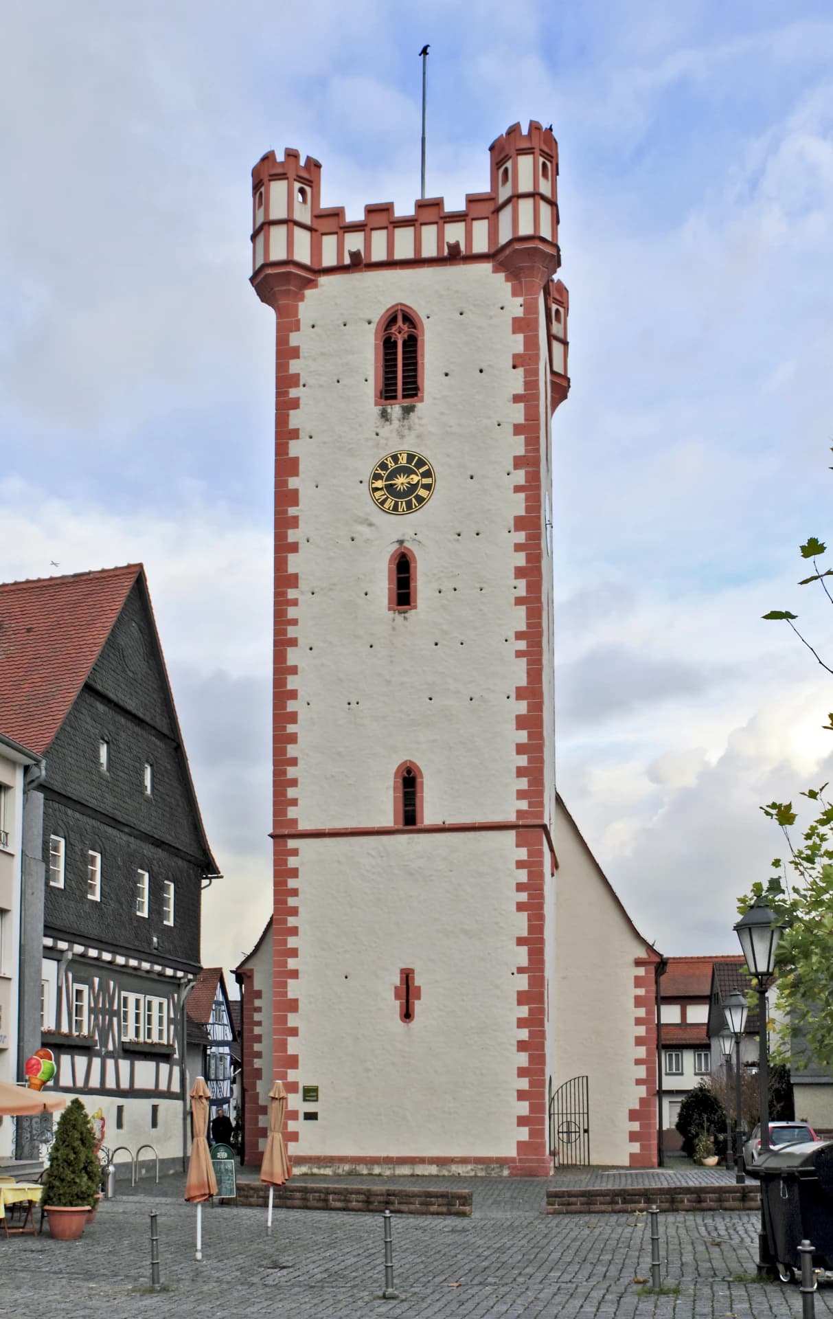 Gedächtniskirche im Winter in Hanau-Steinheim