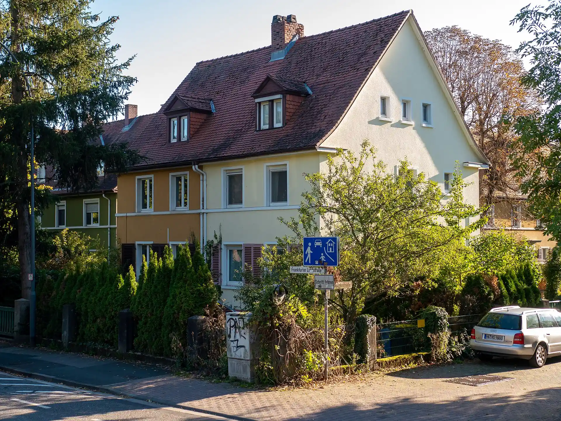 Wohnhaus in der Gesamtanlage Damaschkestraße in Oberursel (Taunus)