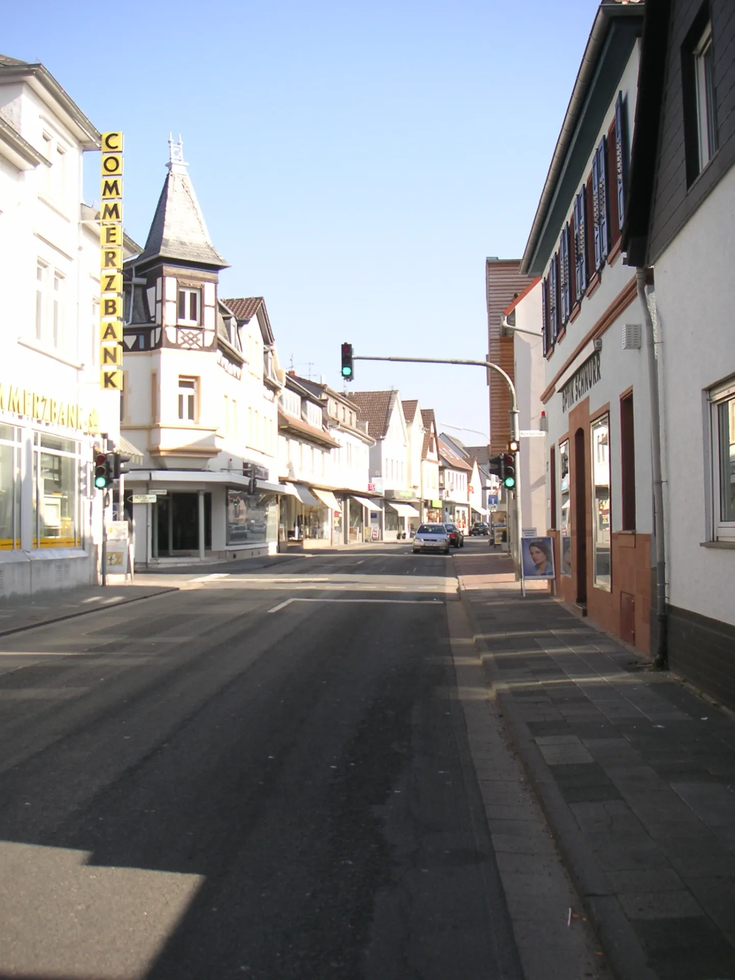 Geschäftsstraße im Ortskern von Pfungstadt