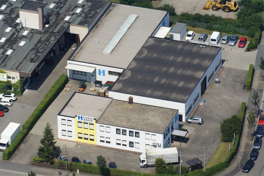 Luftbild eines Firmengeländes im Gewerbegebiet in Hanau