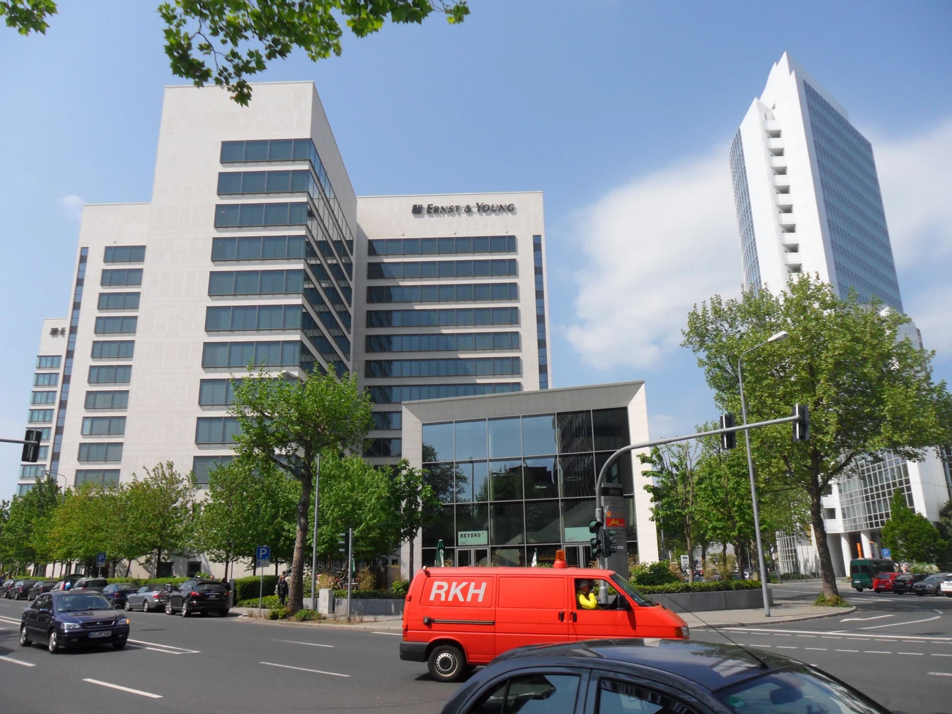 Bürogebäude im Gewerbegebiet Eschborn Süd
