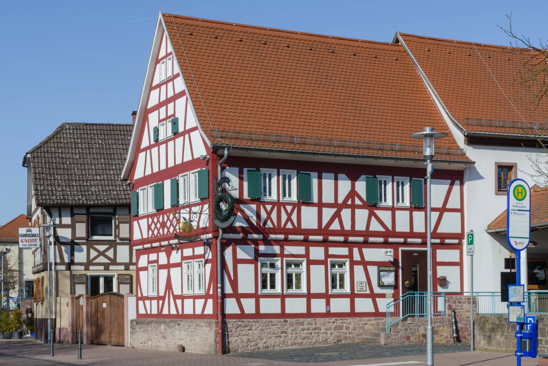 Gasthaus Goldener Apfel am Rathausplatz in Mörfelden-Walldorf