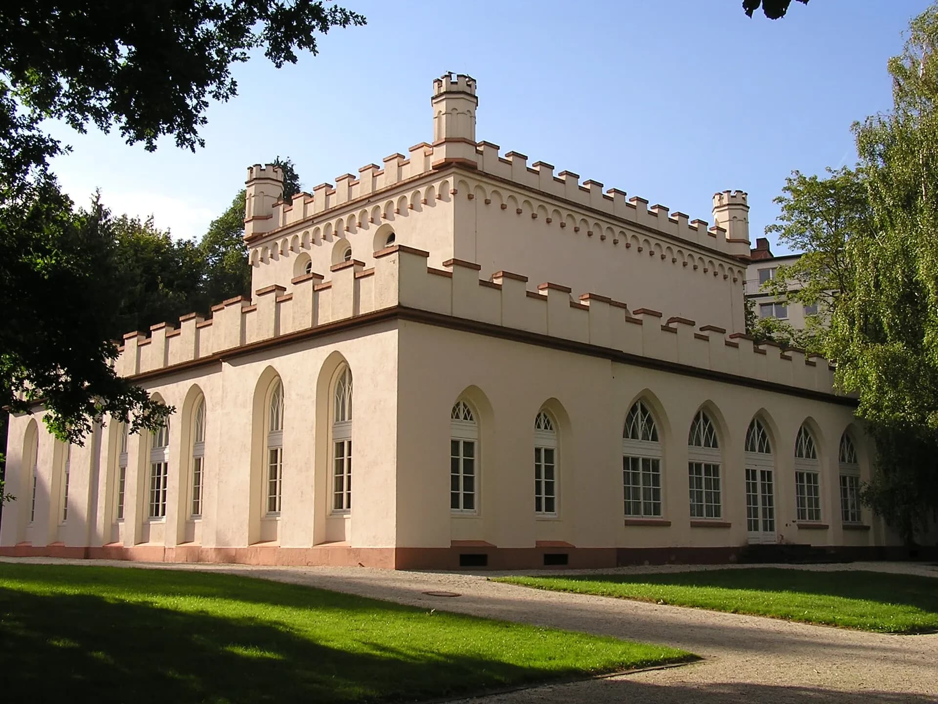 Längsseite des Gotischen Hauses in Bad Homburg