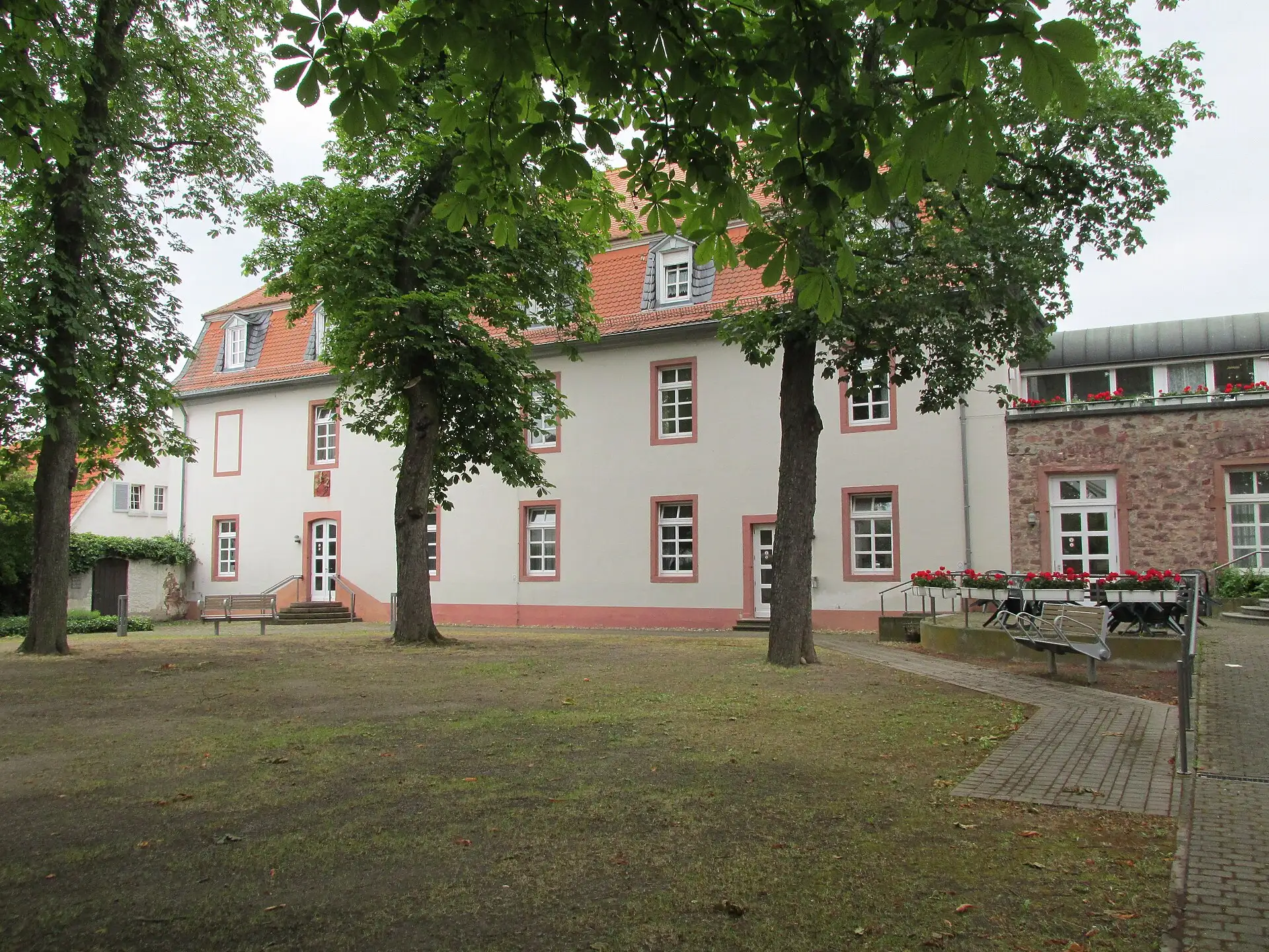 Innenhof des Schlosses Gräfenhausen in Weiterstadt